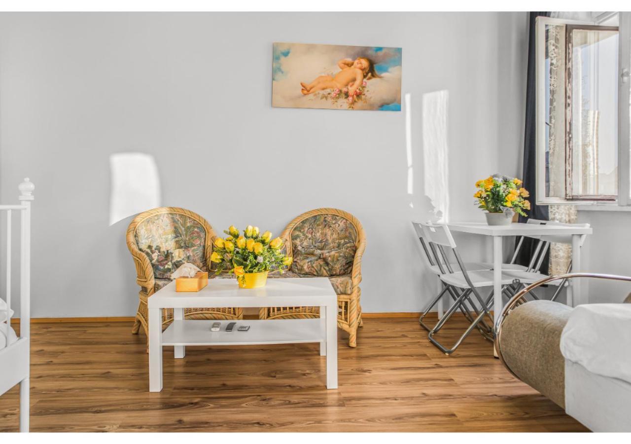 Welcoming 2Br Apt. Near Danube & Millenium Tower ウィーン エクステリア 写真