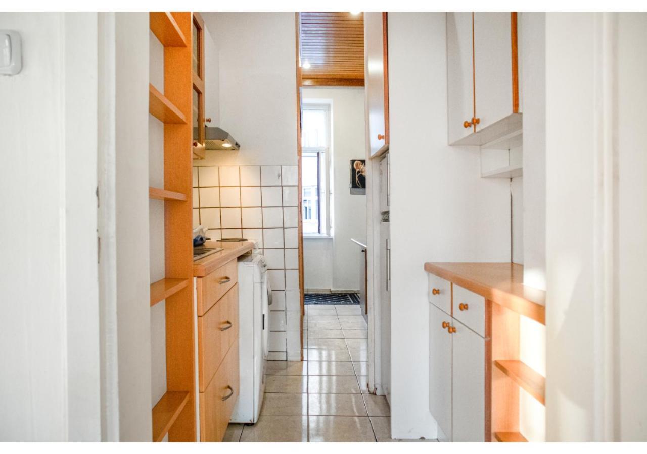 Welcoming 2Br Apt. Near Danube & Millenium Tower ウィーン エクステリア 写真